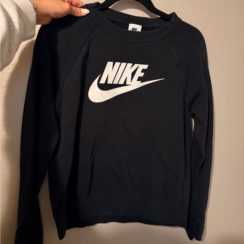 Nike Women’s Pullover Sweatshirt Small